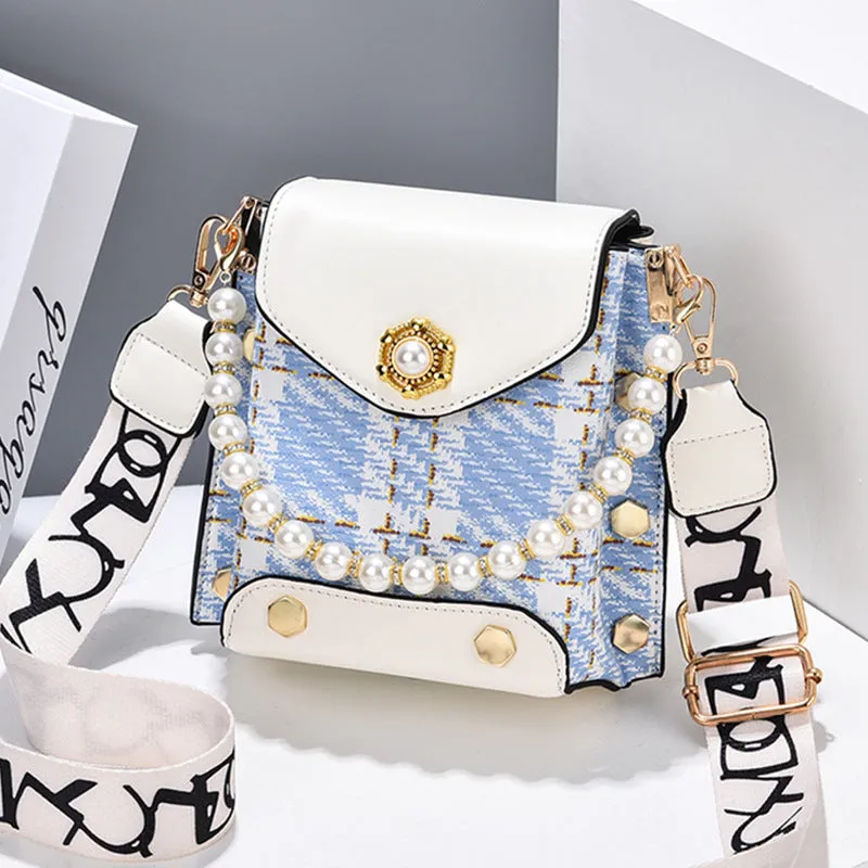 Carefree Chic: Summer Fashion Shoulder Bag for Women