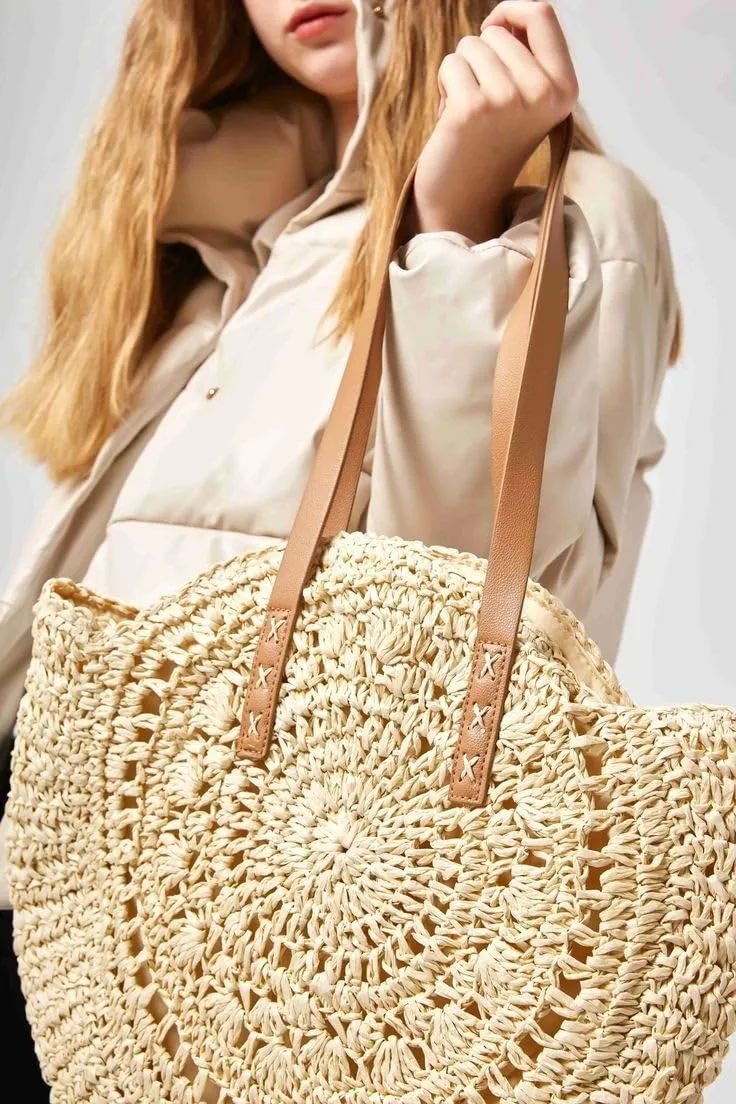 MAIRO LIFESTYLE Straw Wicker Handmade Boho Summer Beach Round Shoulder Bag (Beige - Flower)