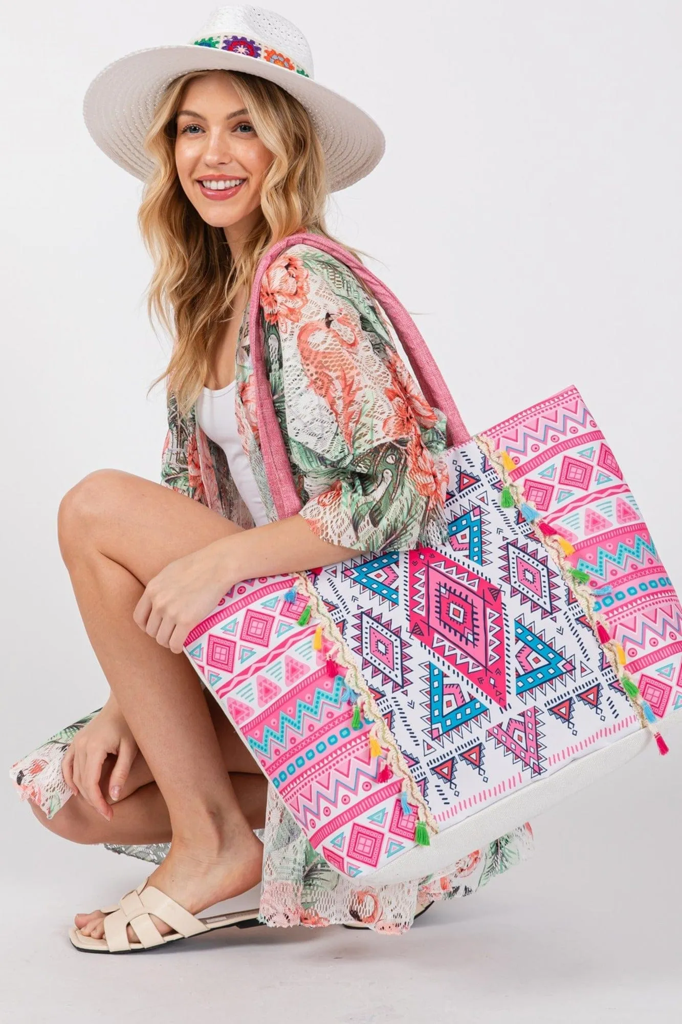 MB0254 Taytum Aztec Print Tassel Tote Bag