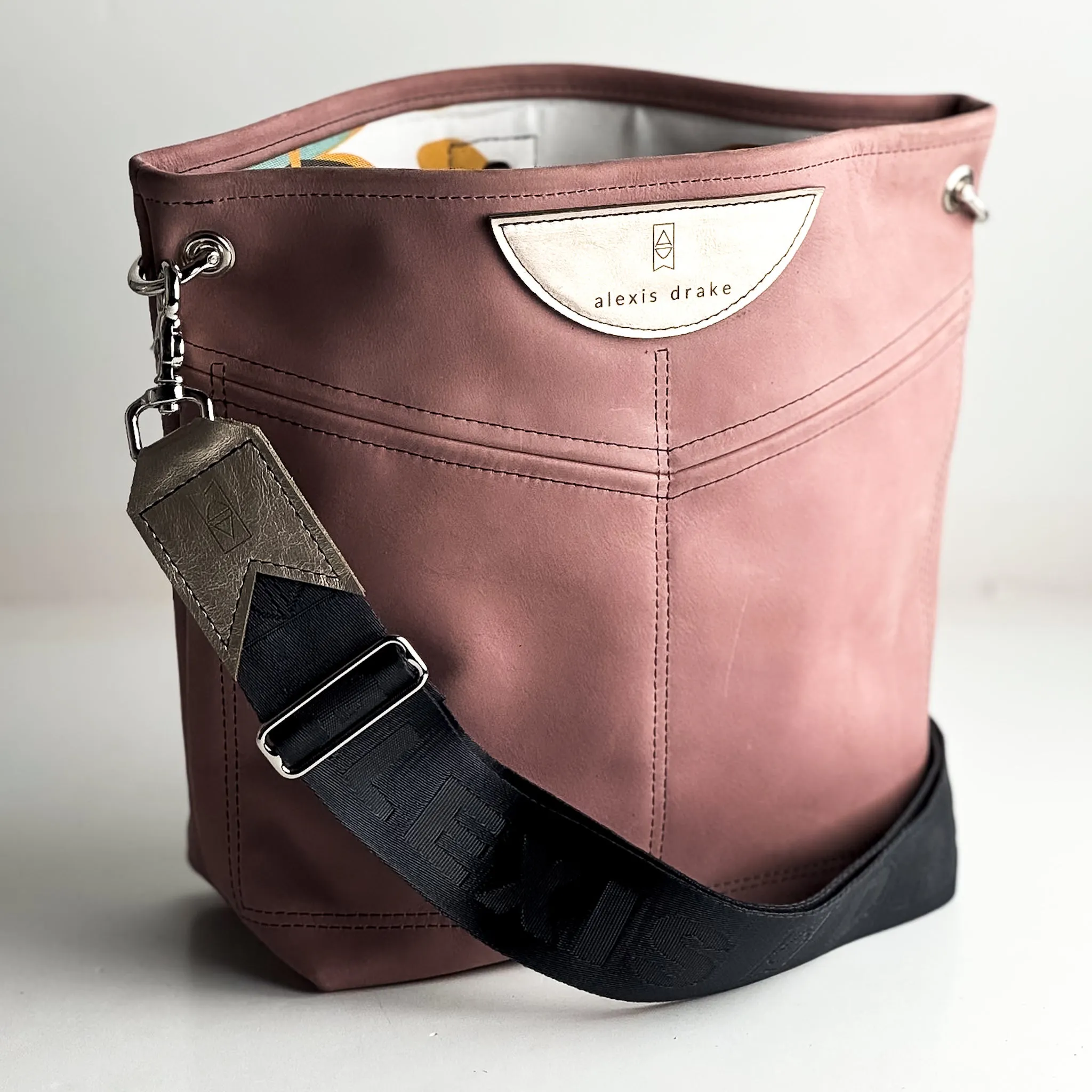 Practically Perfect Collection | V-Tivoli Shoulder Tote | Distressed Pink Jade