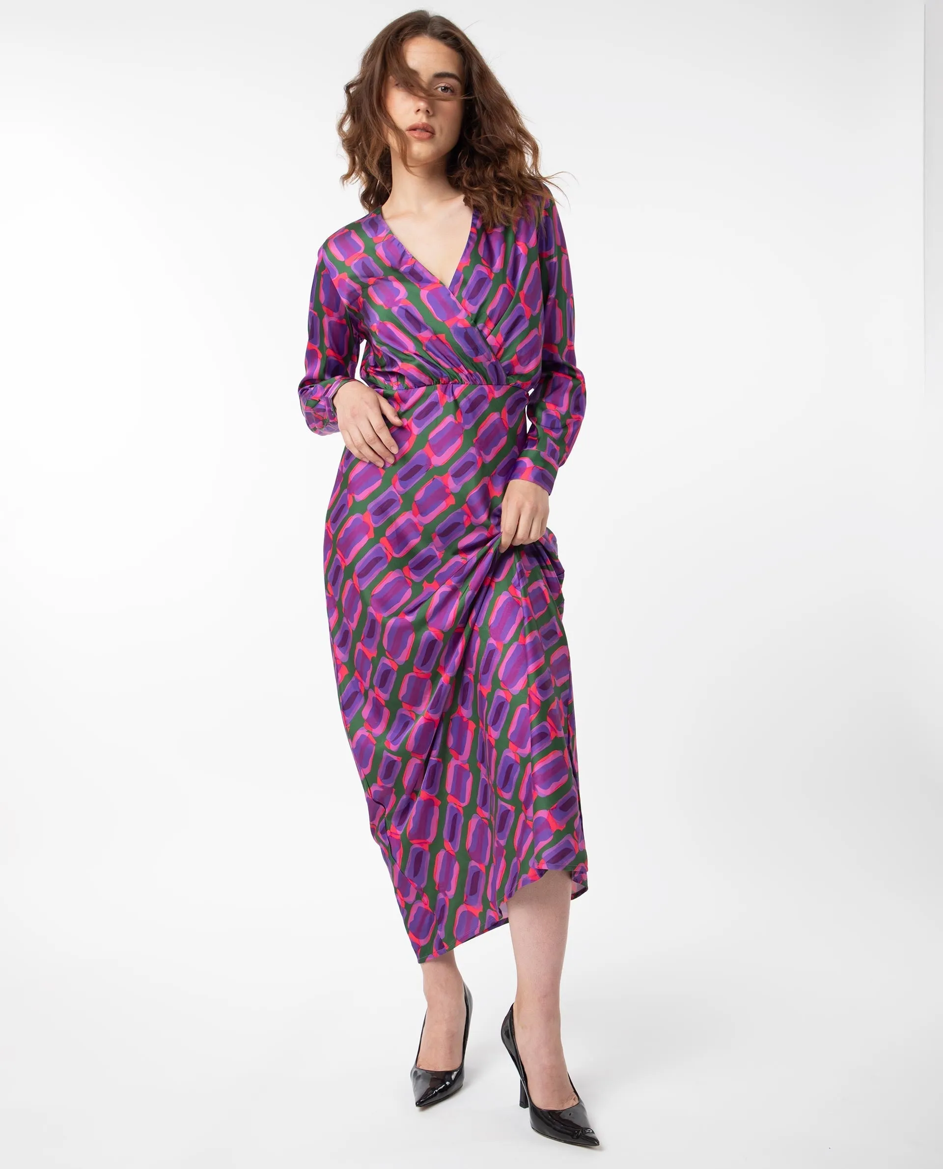 Rareism Women Kenra Purple Polyester Fabric Full Sleeves Relaxed Fit Geometric Print Maxi A-Line Dress