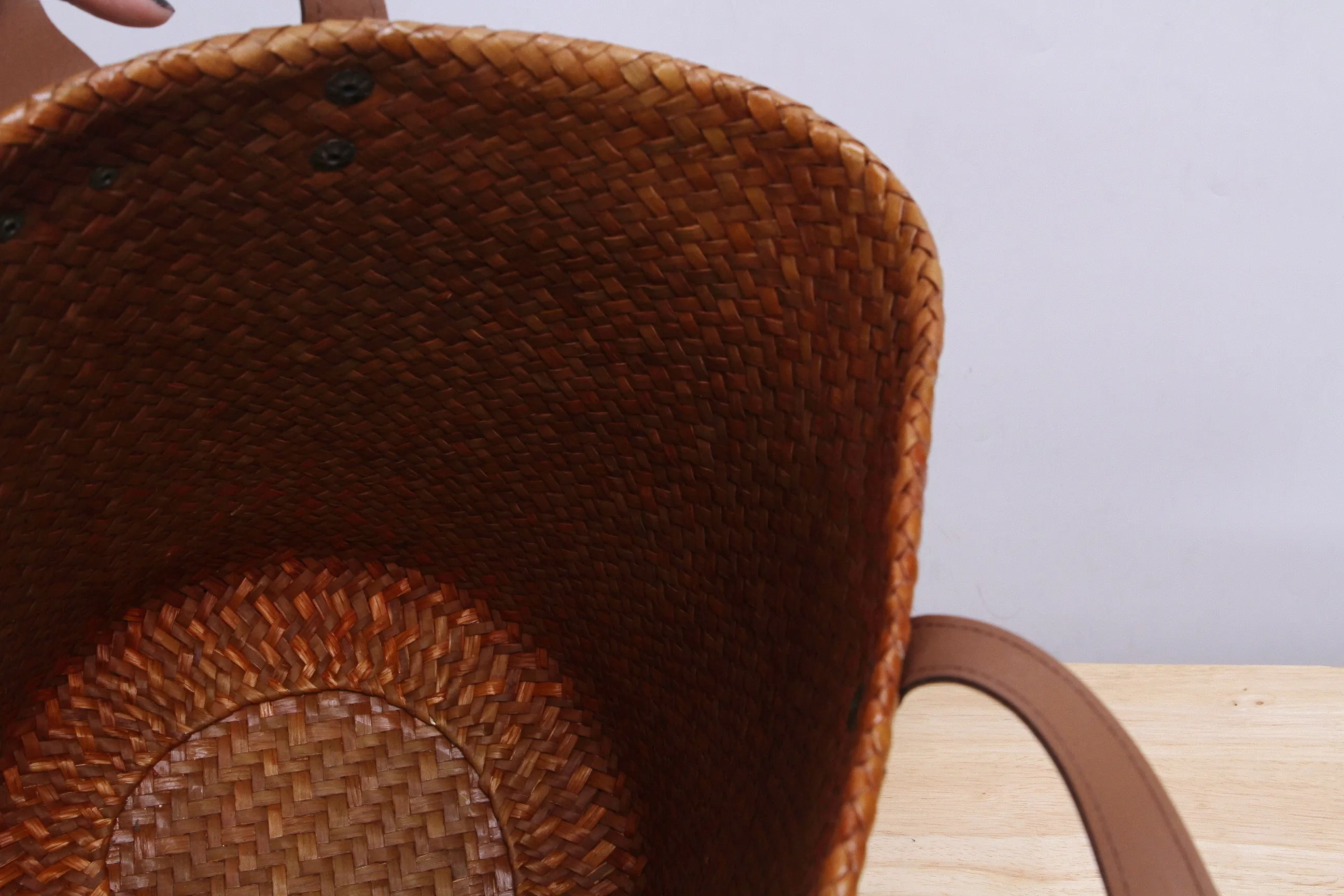 Tall round Wicker Tote bag (Light Brown)