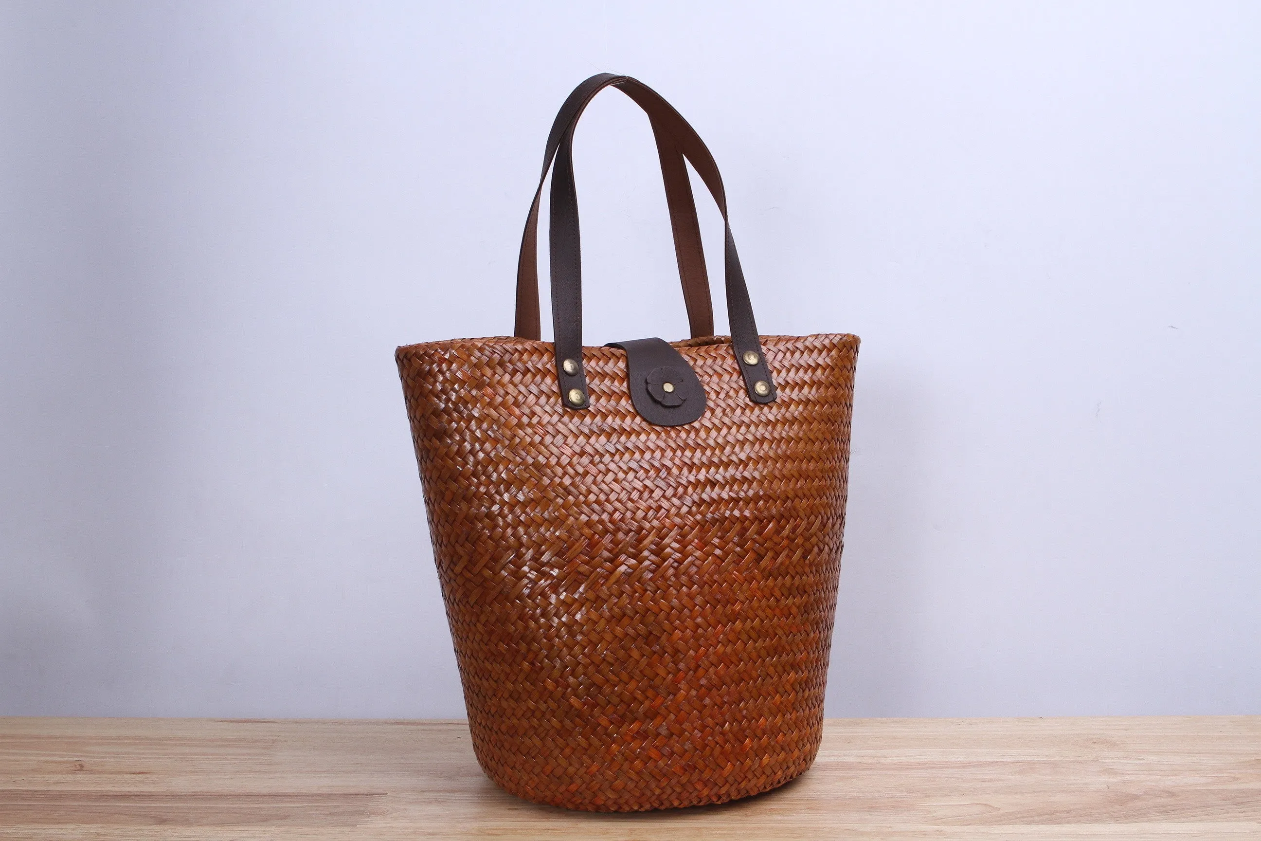 Tall round Wicker Tote bag (Light Brown)