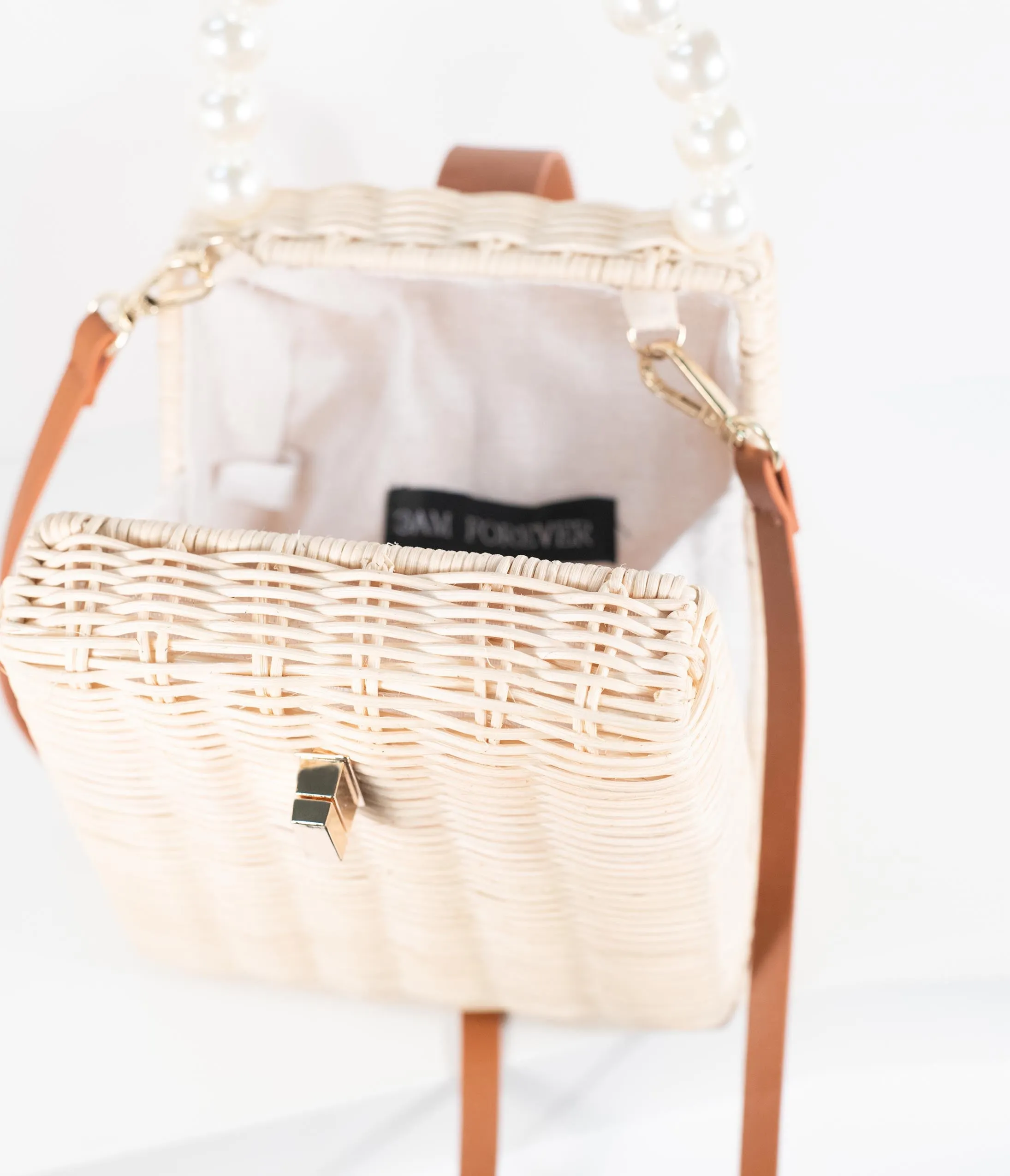 Wicker & Pearl Handbag